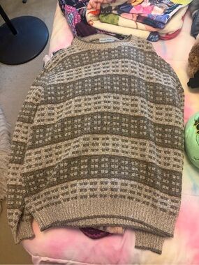 David Taylor Men's Crewneck Sweater in Beige and Olive